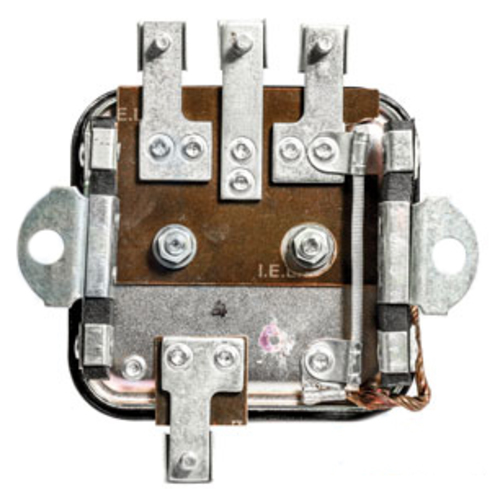  Voltage Regulator - image 3